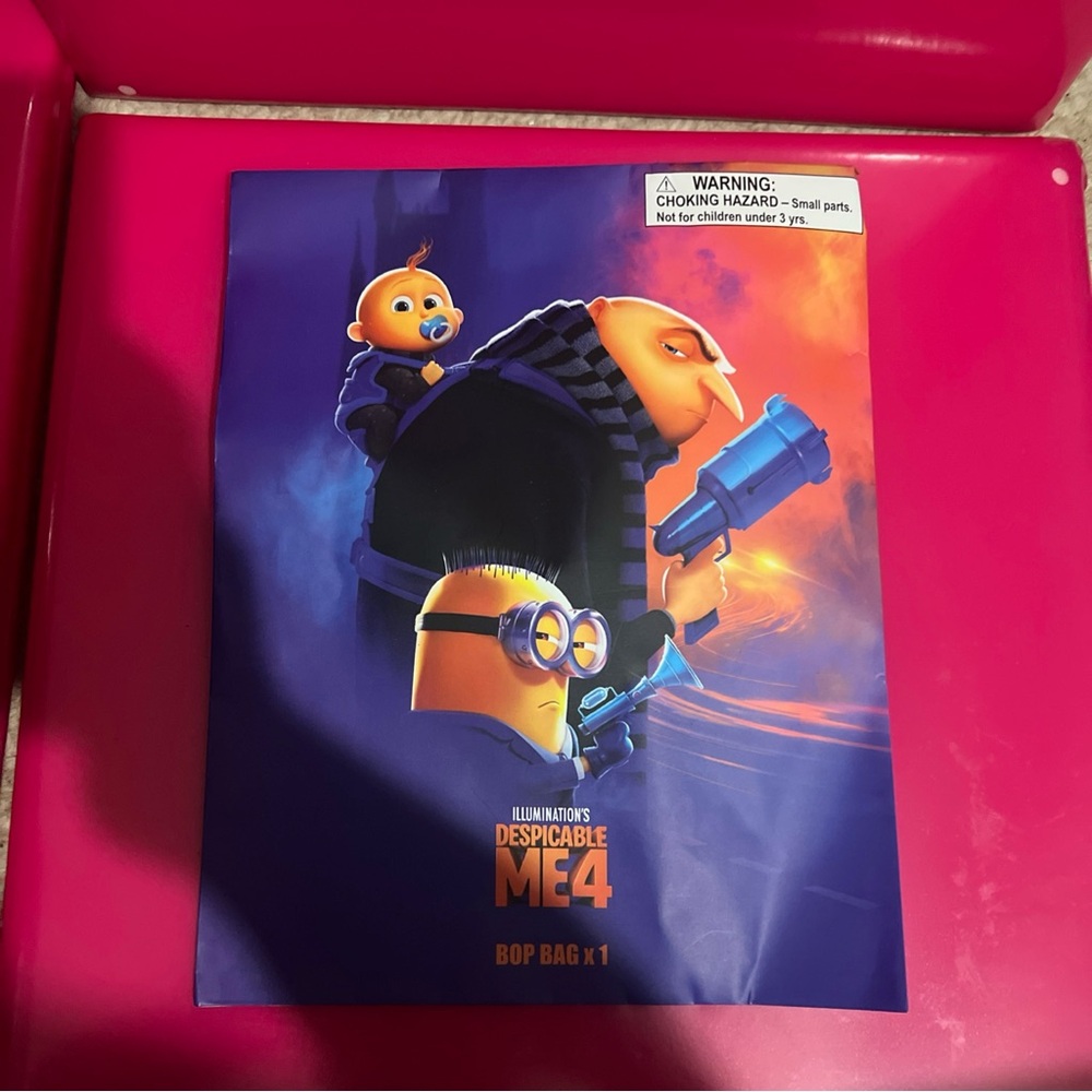 Despicable Me 4 Collectable Movie Merchandise Inflatable BOP BAG MINION BLOW UP